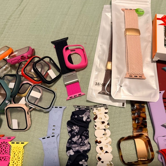 BUNDLE of Assorted Apple Watch Bands & face covers in 38/40/41 - Picture 3 of 5
